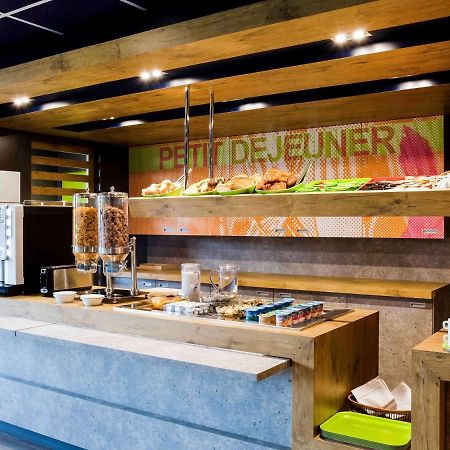 Ibis Budget Grigny Centre Esterno foto