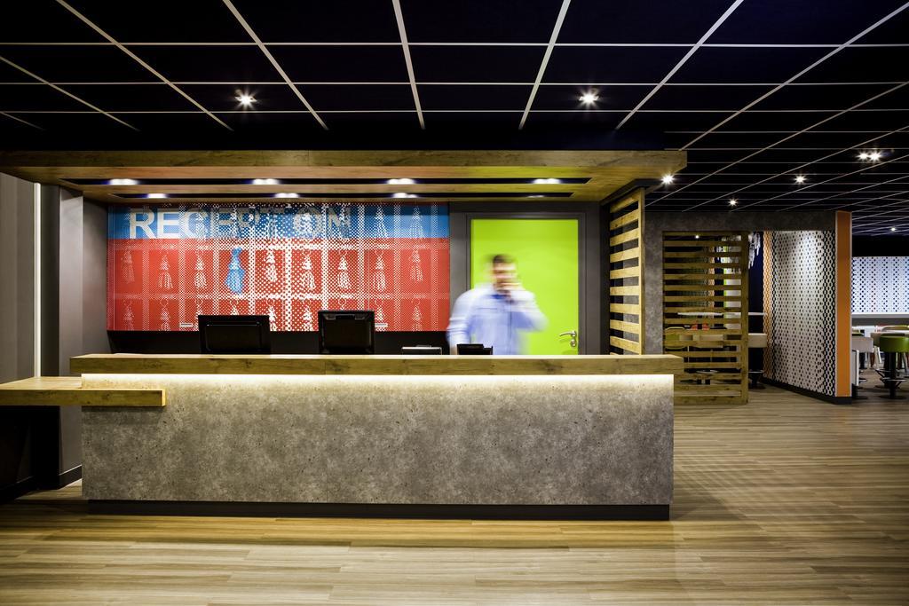 Ibis Budget Grigny Centre Esterno foto