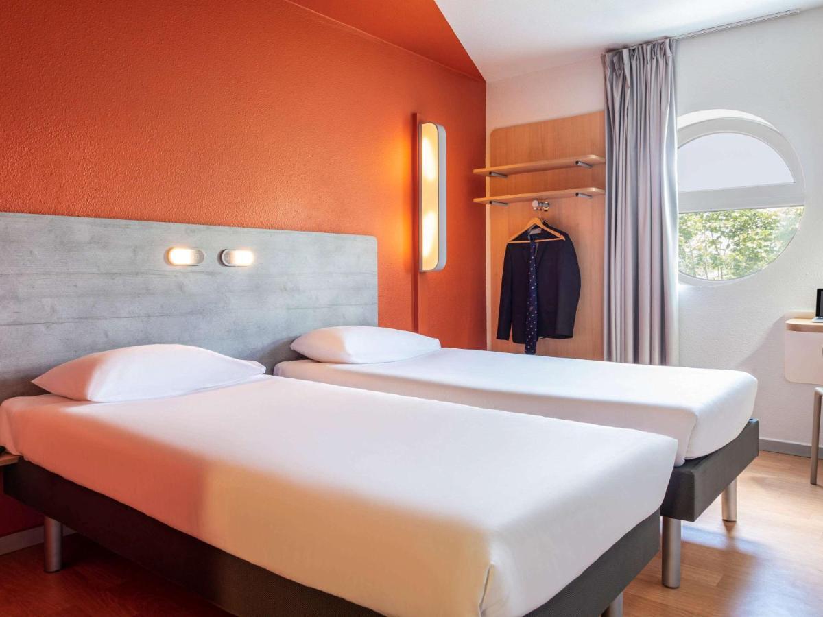 Ibis Budget Grigny Centre Esterno foto